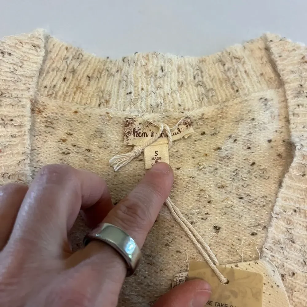 Hem & thread ivory marled knit v-neck cable knit sweater S